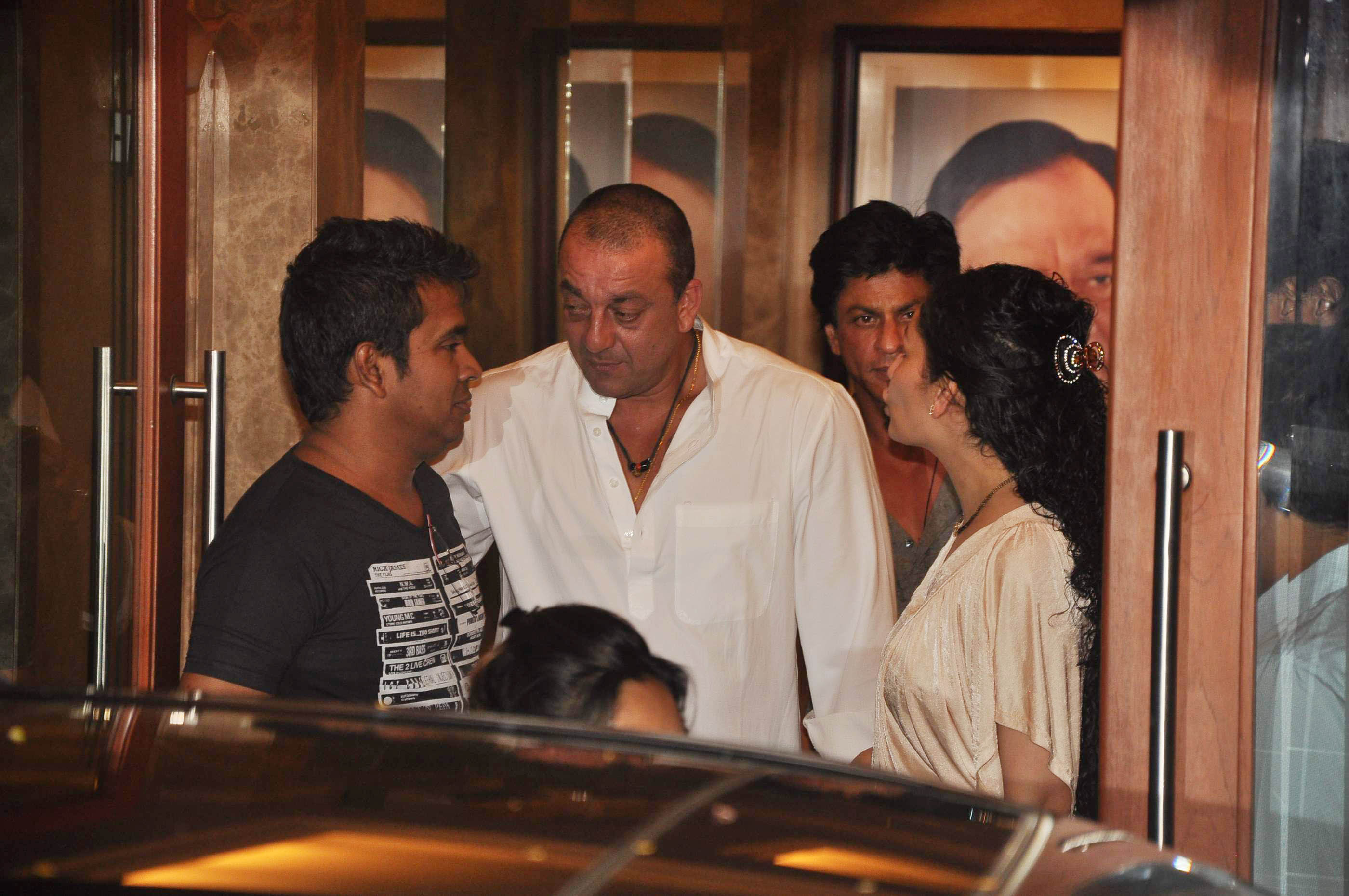 Celebs at Sanjay Dutt house pictures | Picture 49377